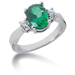 Green Peridot Ring in White gold with 2 diamonds (0.2ct)