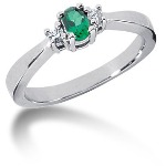 Green Peridot Ring in Platinum with 2 diamonds (0.06ct)