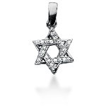 White gold star shaped pendant with 24 diamonds (0.18ct)