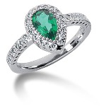 Green Peridot Ring in White gold with 32 diamonds (0.32ct)
