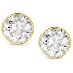 Yellow gold studs with round, brilliant cut diamonds 3.4 mm (0.3ct)